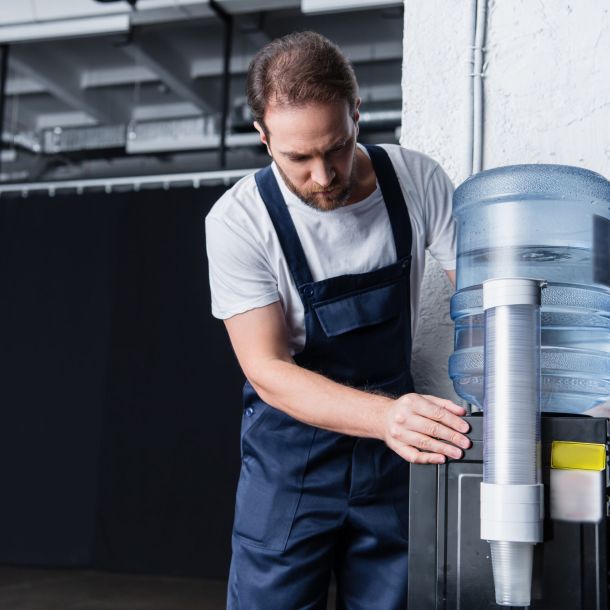 Gestion des fournitures & consommables - boisson, fontaine à eau, mobilier - SOLUTYS Facilities, votre spécialiste dans la gestion des installations